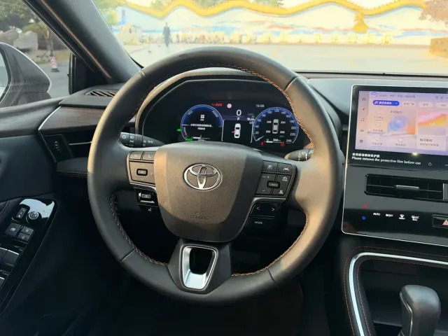 Toyota Avalon — Фото автомобиля 14