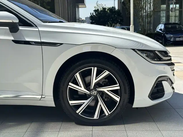 Volkswagen CC — Фото автомобиля 5