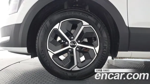 Kia Niro The All New Niro — Фото автомобиля 5