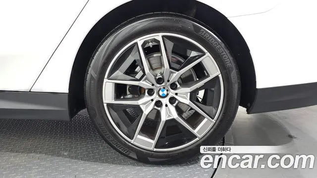 BMW 5 Series G60 — Фото автомобиля 6