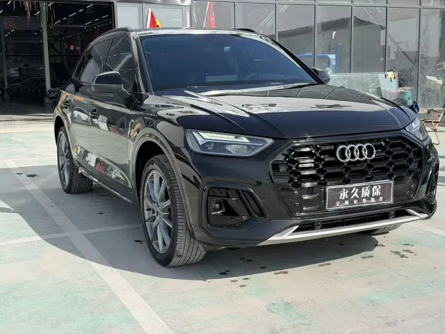 Audi Q5L — Фото автомобиля 2