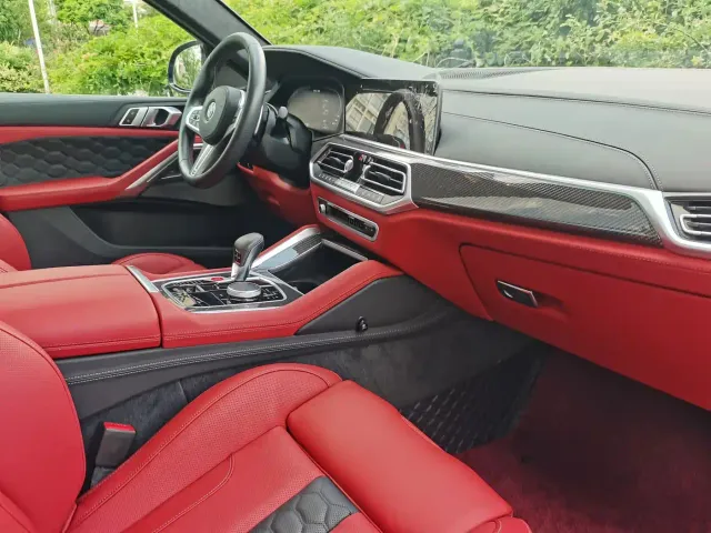 BMW X6 M — Фото автомобиля 19