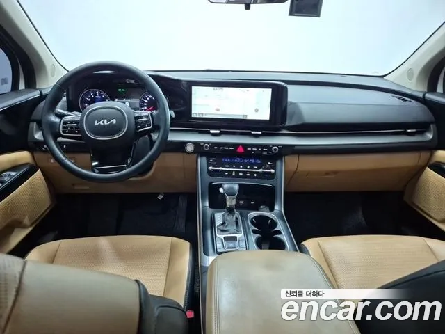 Kia Carnival Generation 4 — Фото автомобиля 8