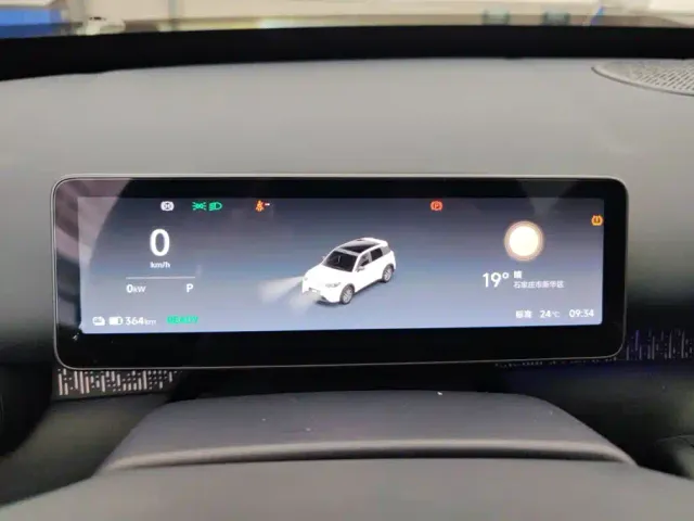 Leapmotor A10 — Фото автомобиля 14