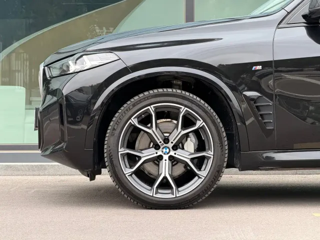 BMW X5 — Фото автомобиля 4