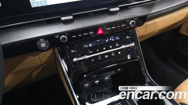 Kia Canival Carnival 4 поколение Бензин 9 мест Signature — Фото автомобиля 17