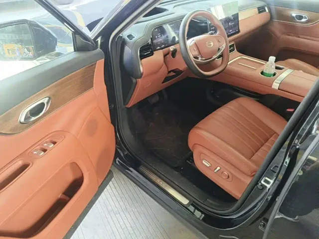 GAC Trumpchi Xiangwang S9 — Фото автомобиля 15