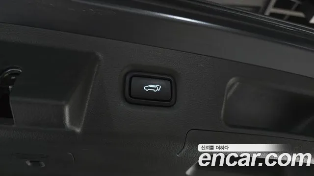 Hyundai Santafe — Фото автомобиля 18