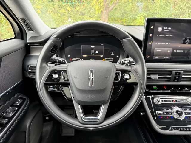 Lincoln Corsair — Фото автомобиля 17