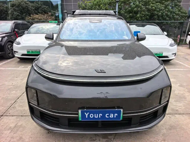 Li Auto L8 — Фото автомобиля 2