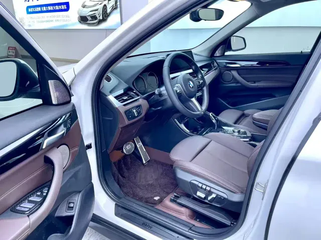 BMW X1 — Фото автомобиля 4