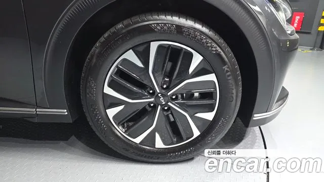 Kia EV6 — Фото автомобиля 6