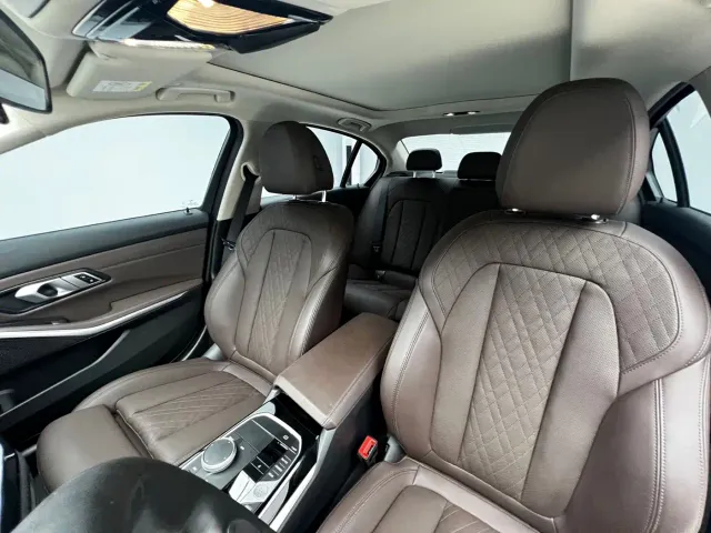 BMW 3 Series — Фото автомобиля 14