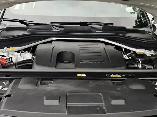 Land Rover Range Rover Sport — Фото автомобиля 15