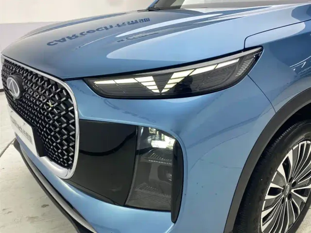 Chery Tiggo 8 PLUS C-DM — Фото автомобиля 5
