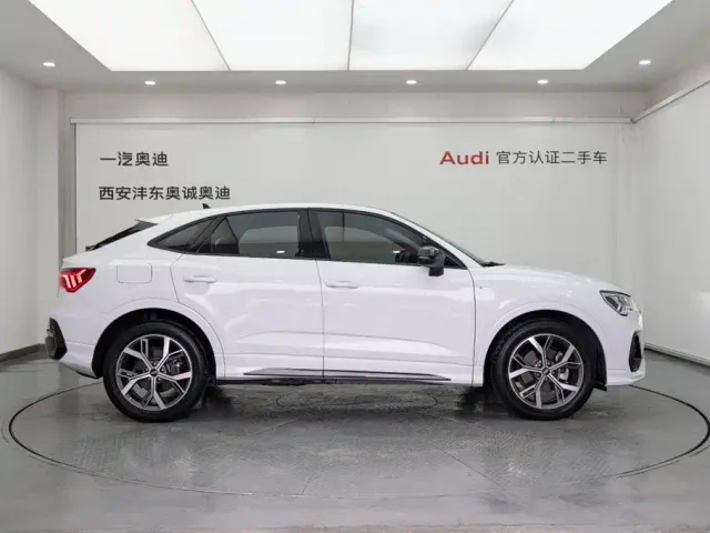 Audi Q3 Sportback — Фото автомобиля 3