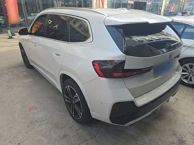 BMW X1 — Фото автомобиля 4