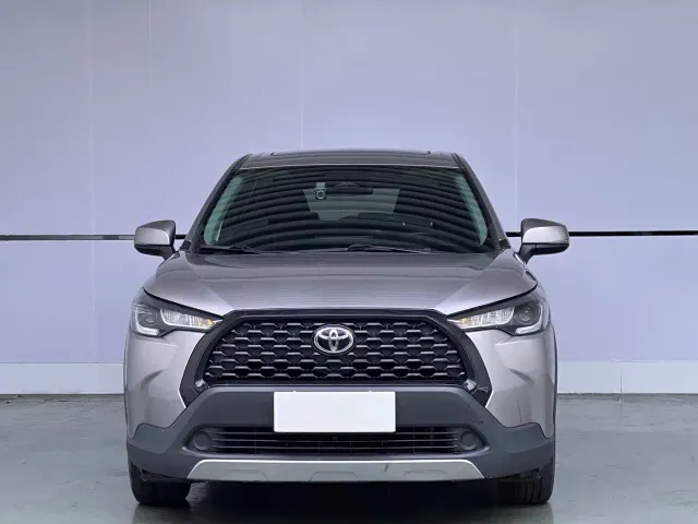 Toyota Corolla Cross — Фото автомобиля 2