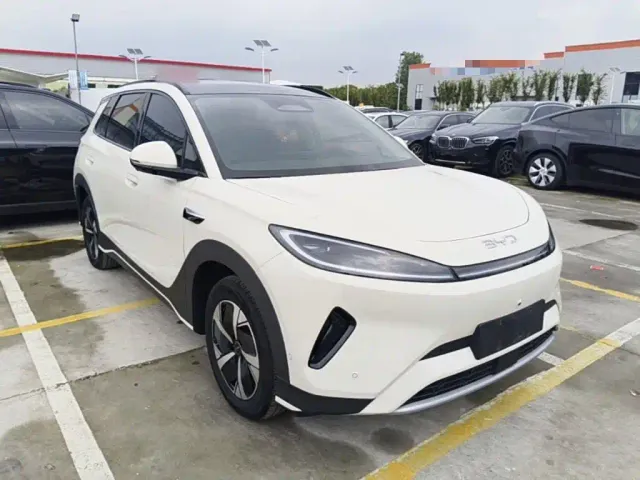 BYD Sealion 05 EV — Фото автомобиля 3