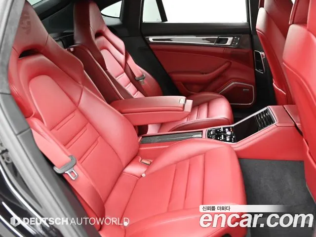 Porsche Panamera 971 — Фото автомобиля 12