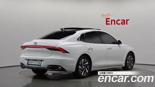 Hyundai Grandeur — Фото автомобиля 2