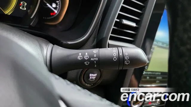 Renault-KoreaSamsung QM6 Новый QM6 2.0 LPe RE Signature 2WD — Фото автомобиля 28