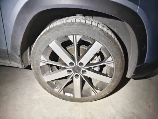 Geely ICON — Фото автомобиля 8