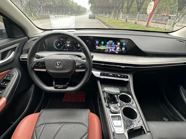 Changan Eado — Фото автомобиля 9