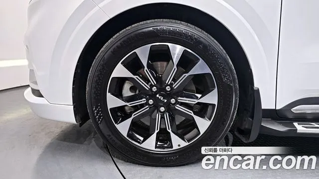 Kia Canival Carnival 4 поколение Бензин 9 мест Hi-Limousine — Фото автомобиля 5