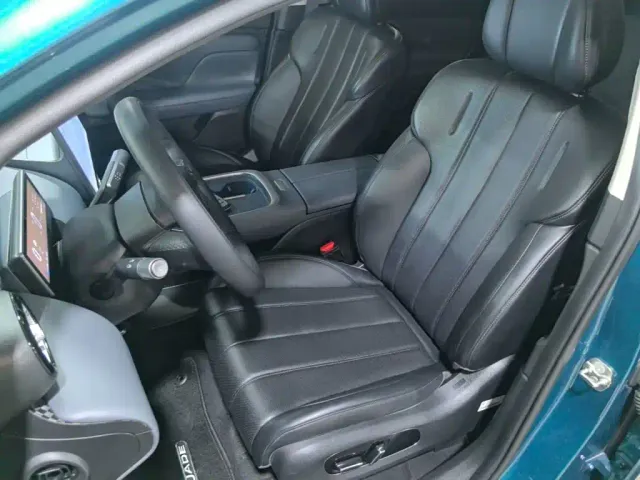 GAC Aion UT — Фото автомобиля 14