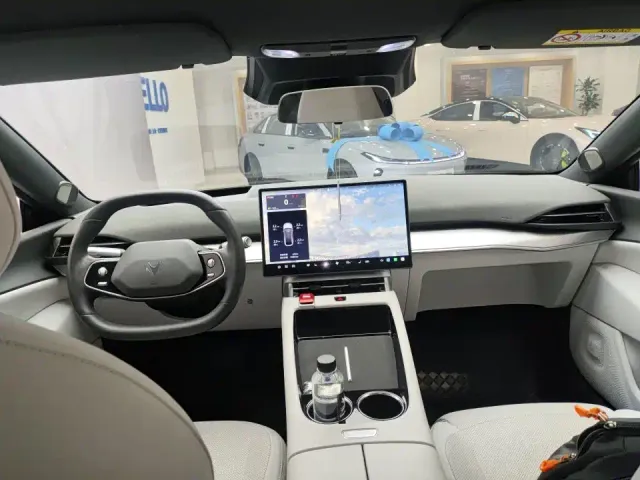 Arcfox Alpha S5 — Фото автомобиля 7