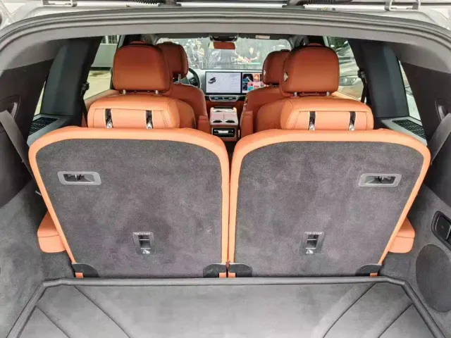 Li Auto L8 — Фото автомобиля 6