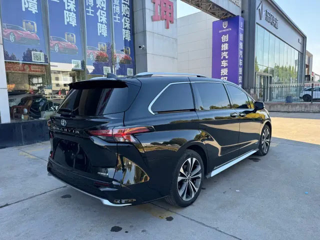 Toyota Granvia — Фото автомобиля 12