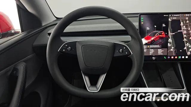 Tesla Model Y — Фото автомобиля 12