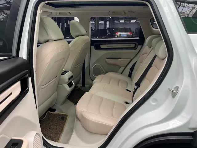 Geely ICON — Фото автомобиля 8