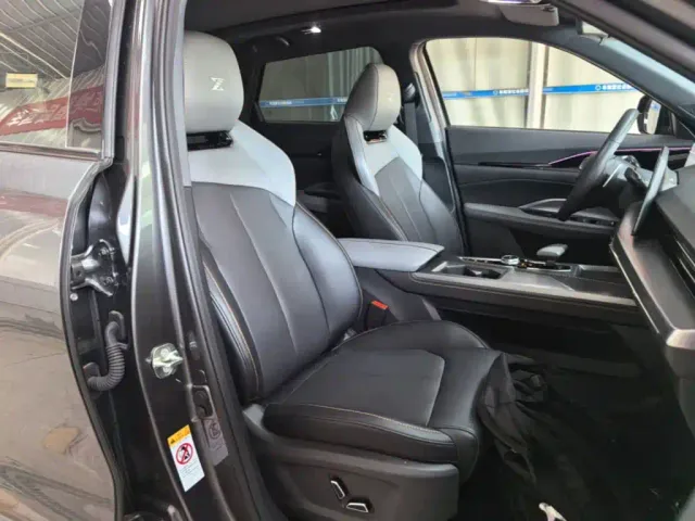 Changan Z6 — Фото автомобиля 24