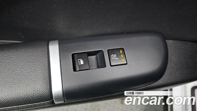 Hyundai Grandeur Grandeur (GN7) 2.5 Бензин 2WD — Фото автомобиля 18