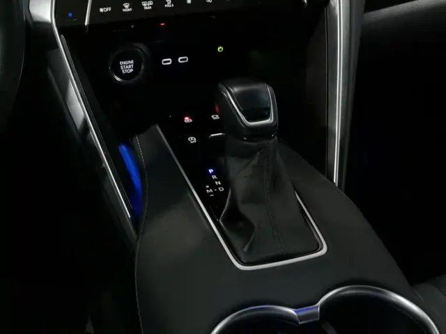 Toyota Harrier — Фото автомобиля 13