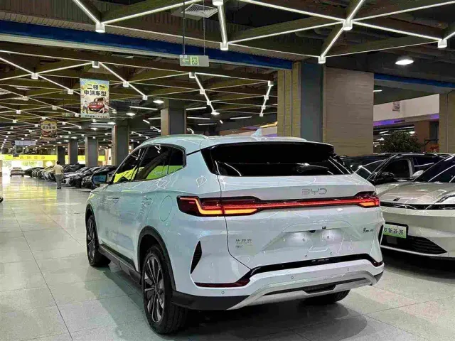 BYD Song PLUS — Фото автомобиля 2