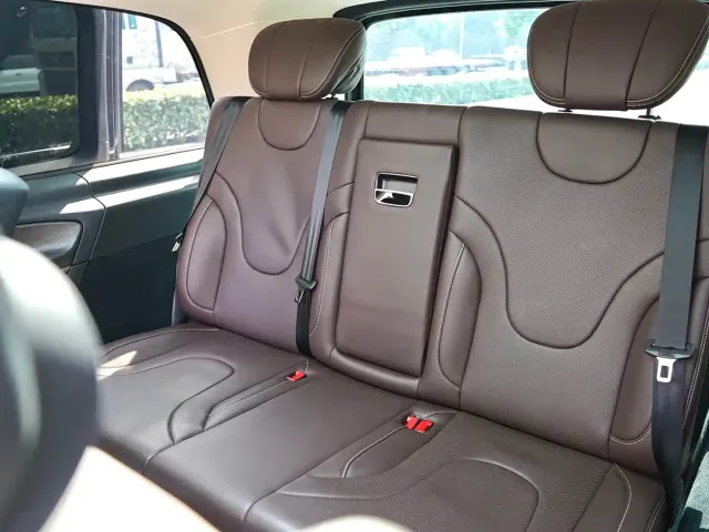 Mercedes-Benz V-Class — Фото автомобиля 14