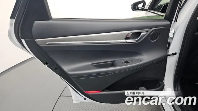 Hyundai Grandeur Premium — Фото автомобиля 20