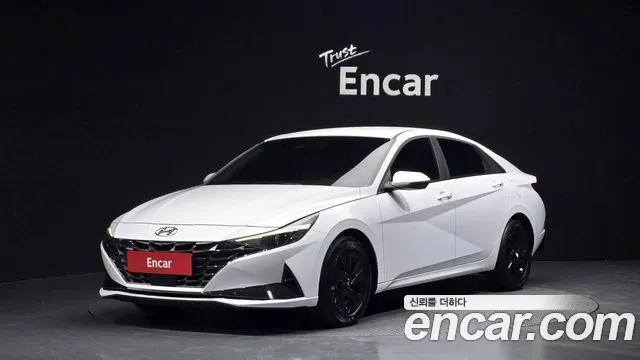 Hyundai AVANTE — Фото автомобиля 3