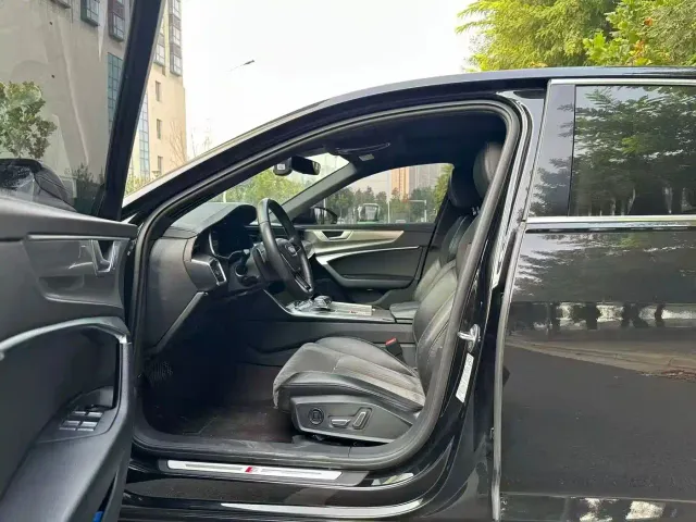 Audi A6L — Фото автомобиля 4