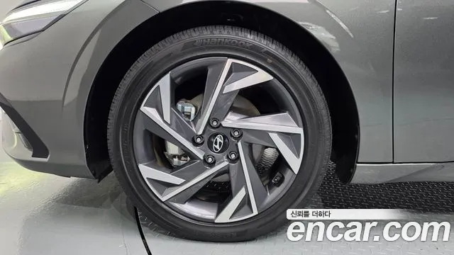 Hyundai AVANTE Новый Avante (CN7) — Фото автомобиля 5