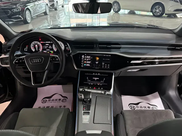 Audi A6L — Фото автомобиля 16