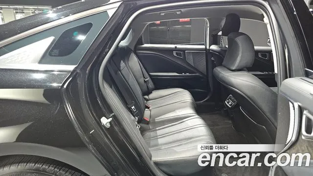 Kia K8 Hybrid — Фото автомобиля 17