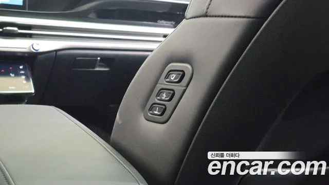 Hyundai Grandeur GN7 — Фото автомобиля 18