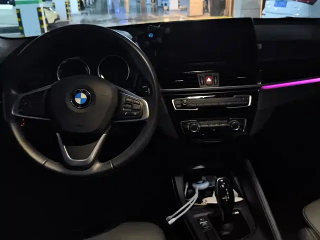 BMW X1 — Фото автомобиля 12