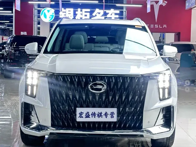 GAC Trumpchi GS8 — Фото автомобиля 4