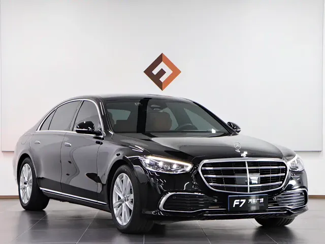 Mercedes-Benz S-Class — Фото автомобиля 3